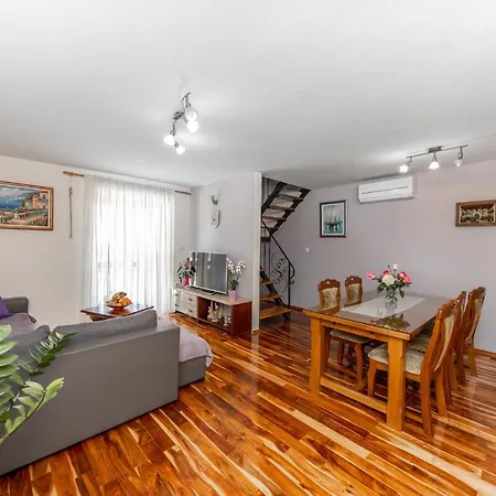 Prestige Casa de Férias *